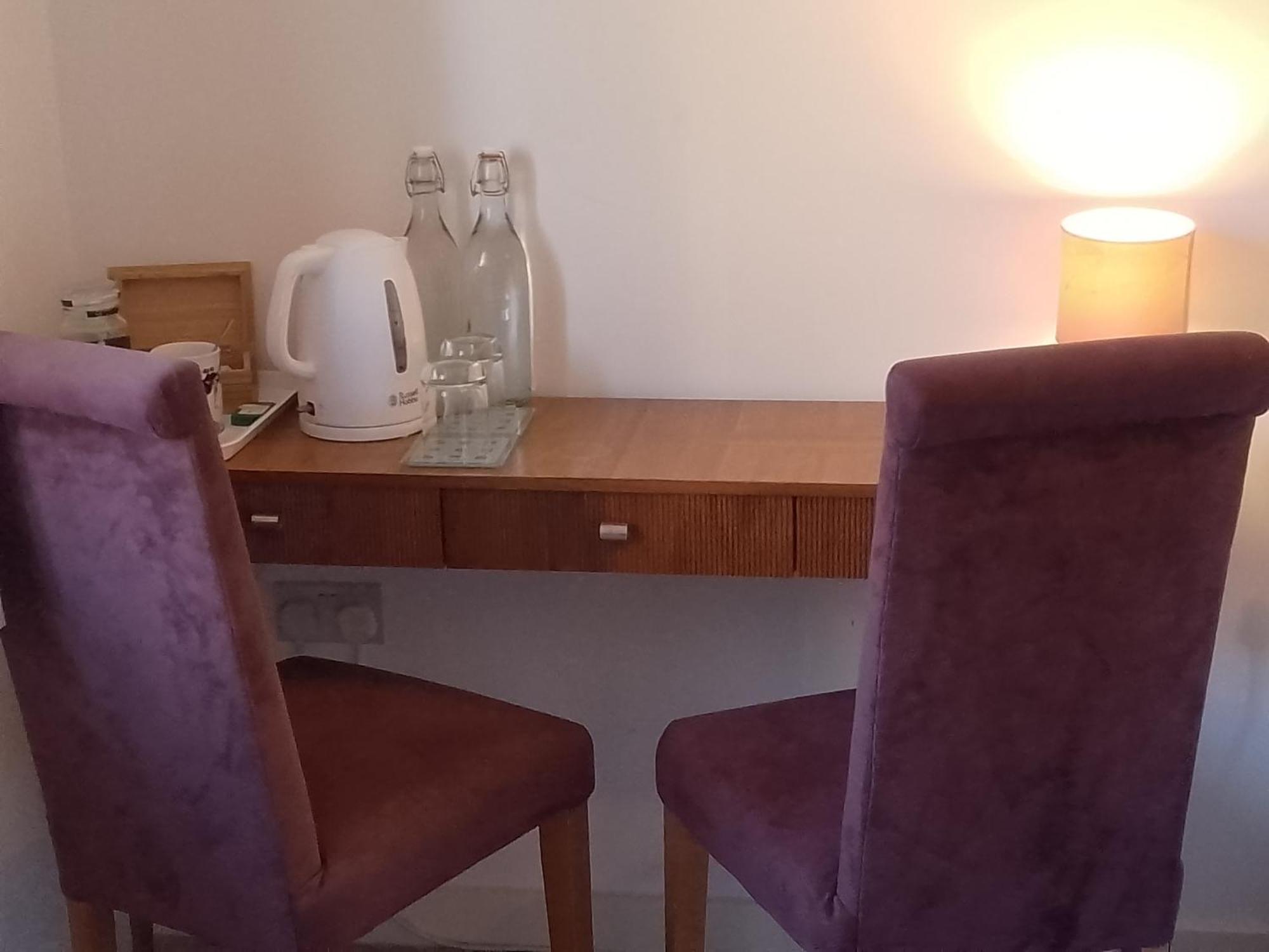 Little Paradise In Marlborough Room photo